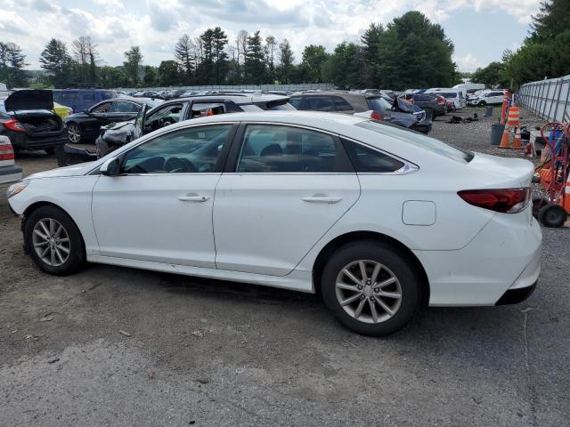 5NPE24AF4JH709951 - 2018 HYUNDAI SONATA SE თეთრი ფოტო 2
