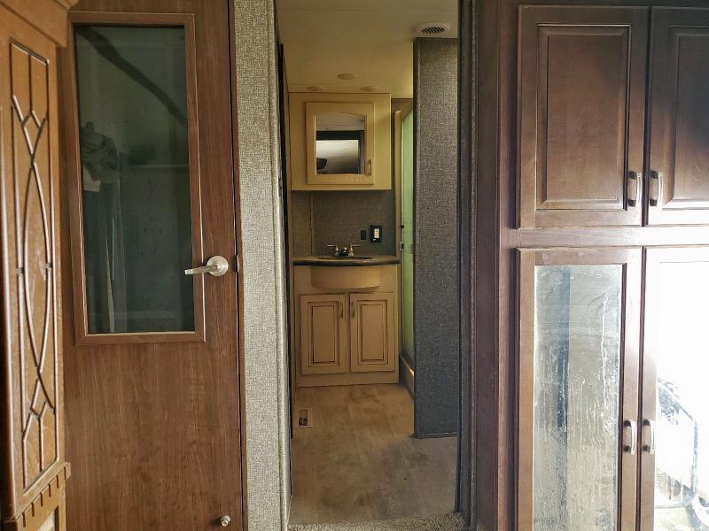 5SFSG4129FE292347 - 2015 HEARTLAND GATEWAY ორფეროვანი ფოტო 5