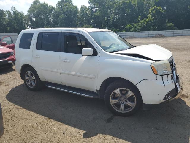 5FNYF4H45DB014094 - 2013 HONDA PILOT EX WHITE photo 4