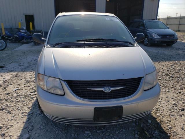 2C4GP44R93R298374 - 2003 CHRYSLER TOWN & COU LX SILVER photo 5