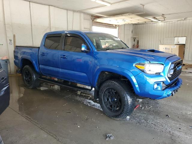 5TFCZ5AN4HX116282 - 2017 TOYOTA TACOMA DOUBLE CAB BLUE photo 4