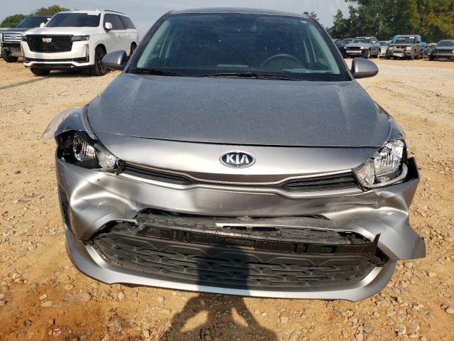 3KPA24AD4ME395059 - 2021 KIA RIO LX GRAY photo 5