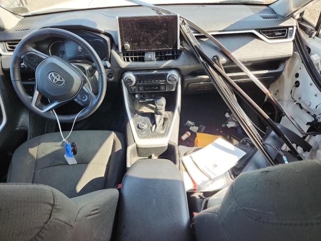 2T3RWRFV0PW176209 - 2023 TOYOTA RAV4 XLE WHITE photo 8