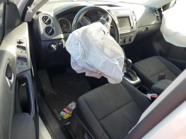 WVGAV7AX5HK048888 - 2017 VOLKSWAGEN TIGUAN S WHITE photo 8