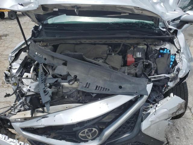 4T1B61HK4JU066267 - 2018 TOYOTA CAMRY XSE SILVER photo 11