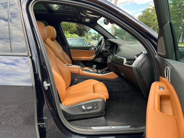 5UXCR6C58KLL05839 - 2019 BMW X5 XDRIVE40I Bleu photo 5