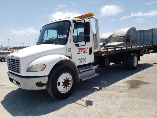 4UZAEDE36GCHK9529 - 2016 FREIGHTLINER CHASSIS S2G WHITE photo 1