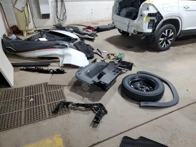 1V2LC2CA9PC226159 - 2023 VOLKSWAGEN ATLAS CROS SE Biały zdjęcie 13