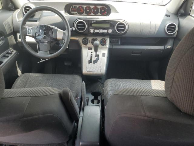 JTLKE50E391076973 - 2009 TOYOTA SCION XB WHITE photo 8