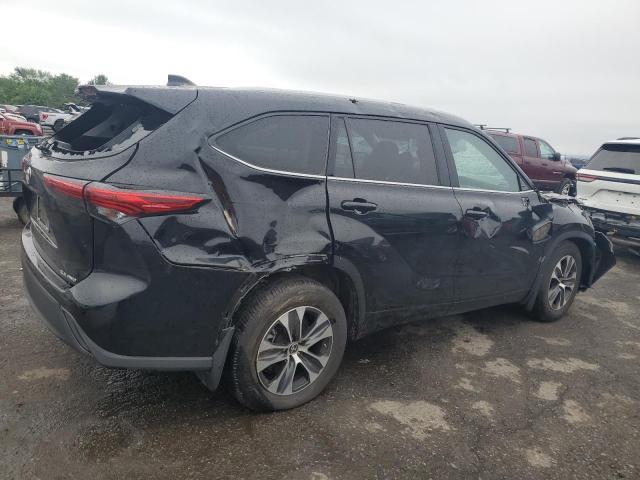 5TDGZRBH7NS241862 - 2022 TOYOTA HIGHLANDER XLE BLACK photo 3