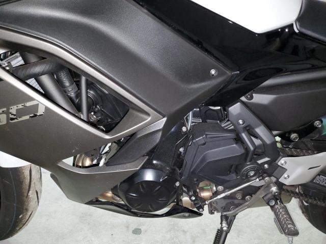 ML5EXER1XPDA90137 - 2023 KAWASAKI EX650 R WHITE photo 7