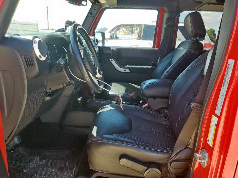 1C4BJWEG9FL623364 - 2015 JEEP WRANGLER U SAHARA RED photo 7