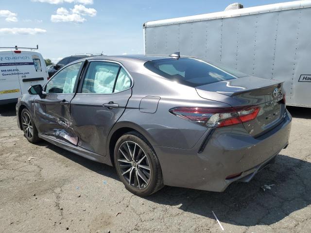 4T1T11BK7PU075386 - 2023 TOYOTA CAMRY SE NIGHT SHADE CHARCOAL photo 2