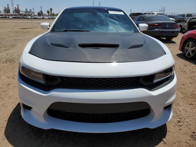 2C3CDXL93GH130417 - 2016 DODGE CHARGER SRT HELLCAT WHITE photo 5