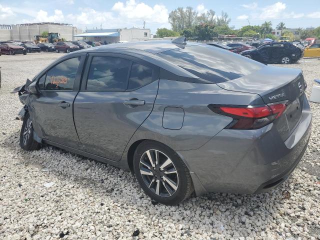 3N1CN8EV0ML825386 - 2021 NISSAN VERSA SV GRAY photo 2