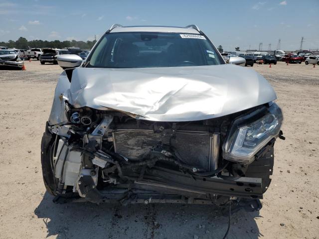 JN8AT2MT1JW468205 - 2018 NISSAN ROGUE S SILVER photo 5