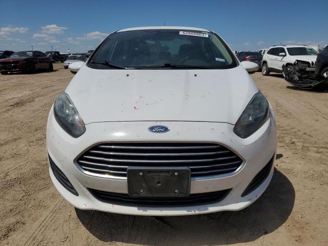 3FADP4BJ8FM179071 - 2015 FORD FIESTA SE WHITE photo 5