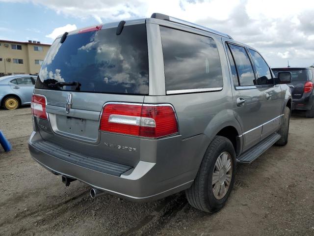 5LMFU27508LJ06687 - 2008 LINCOLN NAVIGATOR ნაცრისფერი ფოტო 3