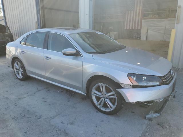 1VWBV7A34FC043482 - 2015 VOLKSWAGEN PASSAT SE SILVER photo 7