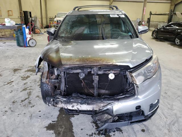 5TDJKRFH0GS282034 - 2016 TOYOTA HIGHLANDER XLE Silber Foto 5