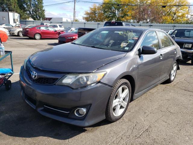 4T1BF1FK3CU147251 - 2012 TOYOTA CAMRY BASE GRAY photo 2