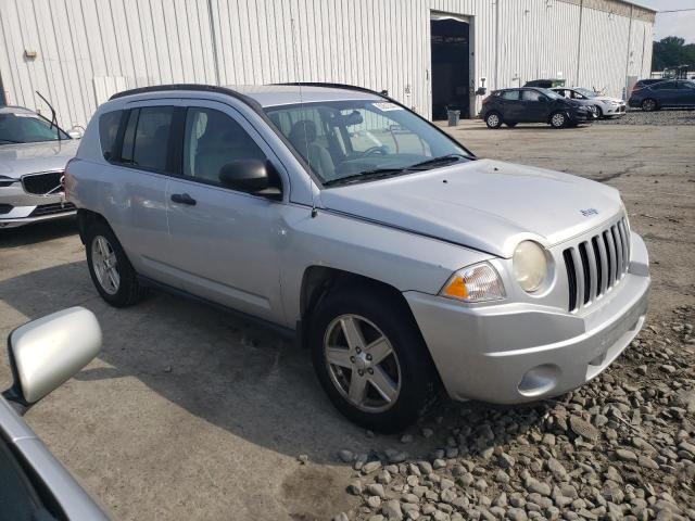 1J8FF47W07D122492 - 2007 JEEP COMPASS SILVER photo 4