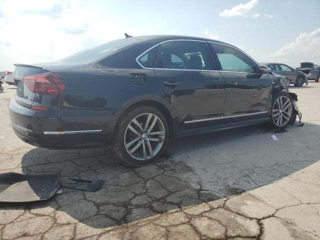 1VWDT7A30HC049815 - 2017 VOLKSWAGEN PASSAT R-LINE შავი ფოტო 3