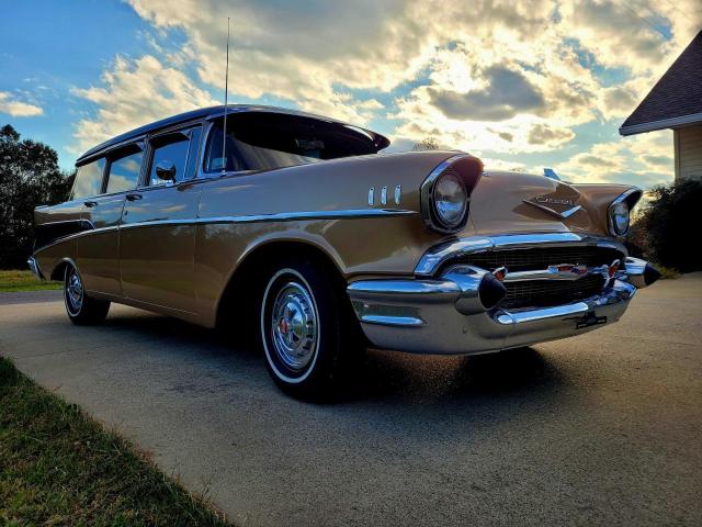 1957 CHEVROLET 210, null