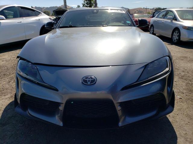 WZ1DB0C05NW049482 - 2022 TOYOTA SUPRA BASE GRAY photo 5