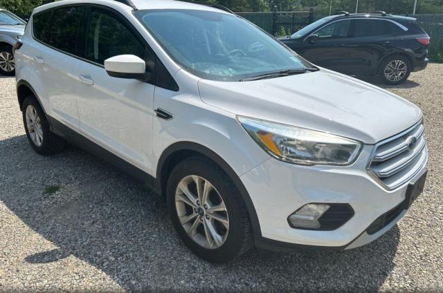 2018 FORD ESCAPE SE, null