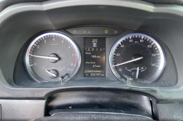 5TDJKRFHXFS168847 - 2015 TOYOTA HIGHLANDER XLE WHITE photo 8