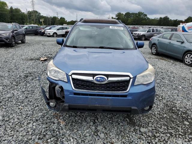 JF2SJARC3FH413812 - 2015 SUBARU FORESTER 2.5I LIMITED BLUE photo 5