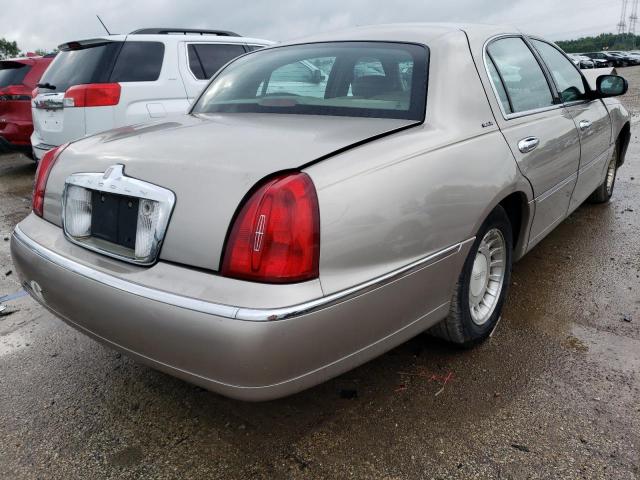 1LNHM81W22Y635634 - 2002 LINCOLN TOWN CAR EXECUTIVE BEIGE photo 3