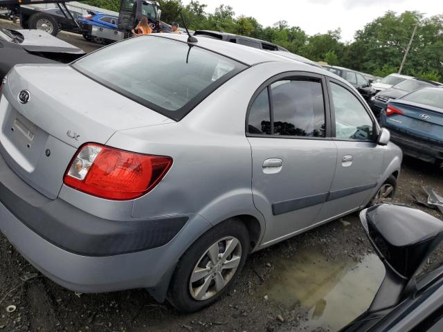 KNADE123686299841 - 2008 KIA RIO BASE SILVER photo 3