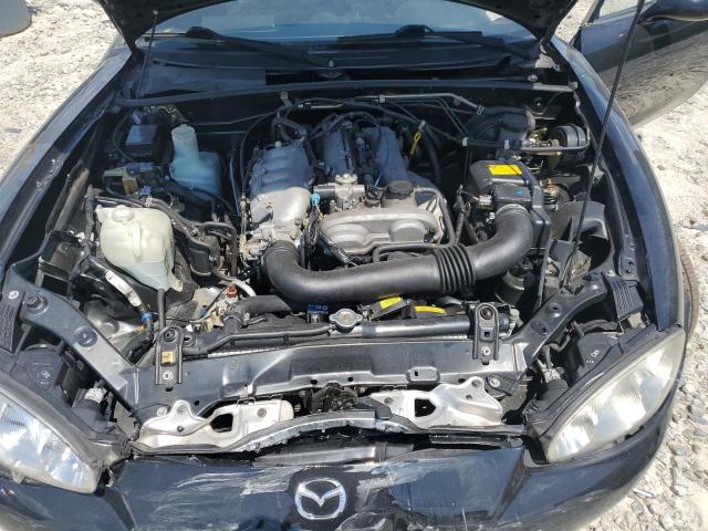 JM1NB353620225188 - 2002 MAZDA MX-5 MIATA BASE BLACK photo 11