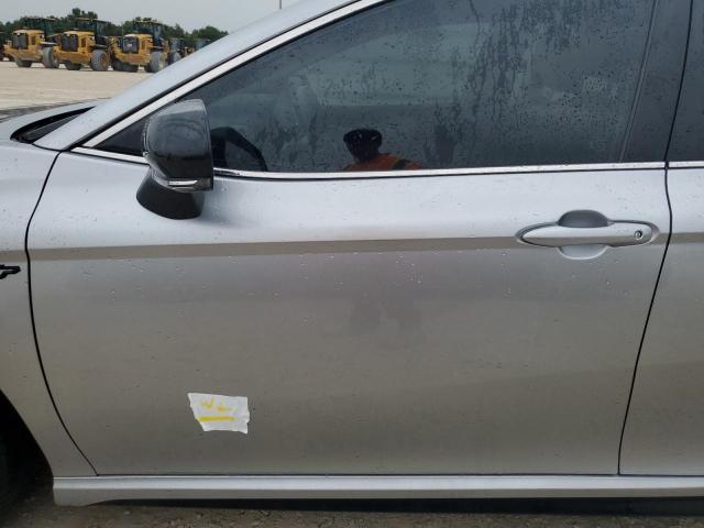 4T1G11AK9PU783710 - 2023 TOYOTA CAMRY SE NIGHT SHADE SILVER photo 12