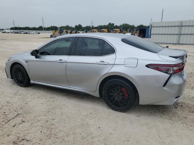 4T1G11AK9PU783710 - 2023 TOYOTA CAMRY SE NIGHT SHADE SILVER photo 2