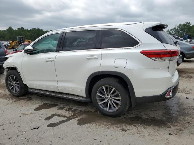 5TDJZRFH2HS363551 - 2017 TOYOTA HIGHLANDER SE WHITE photo 2