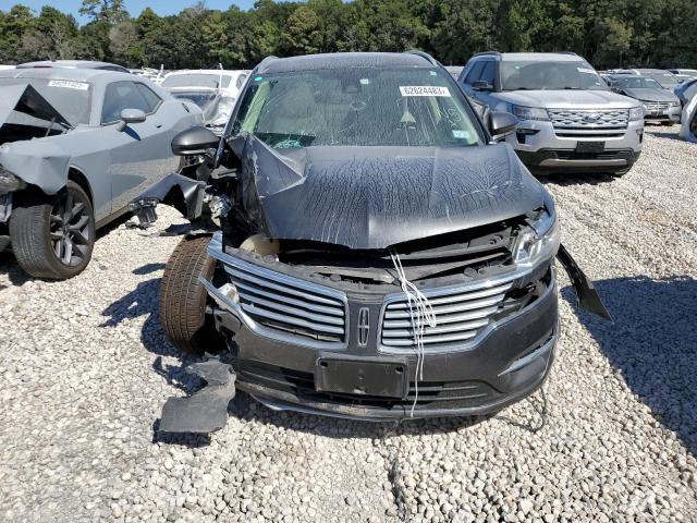 5LMCJ3C95HUL46225 - 2017 LINCOLN MKC RESERVE GRAY photo 5
