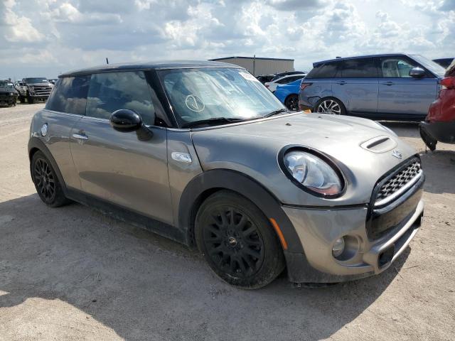 WMWXP7C56J2C61956 - 2018 MINI COOPER S GRAY photo 4