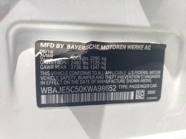 WBAJE5C50KWA98652 - 2019 BMW 540 I WHITE photo 13