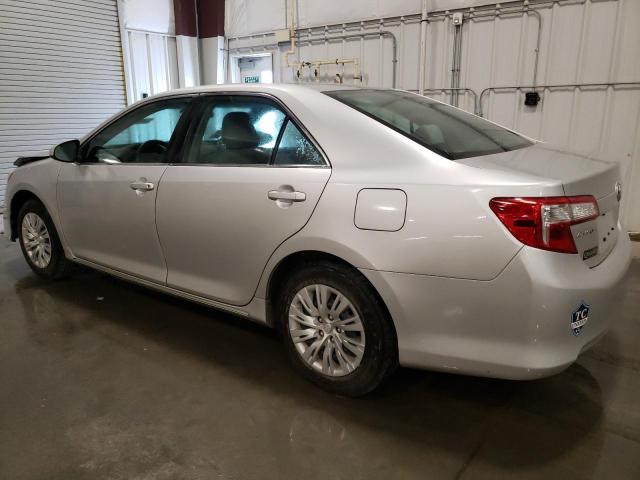 4T4BF1FK7DR308692 - 2013 TOYOTA CAMRY L SILVER photo 2