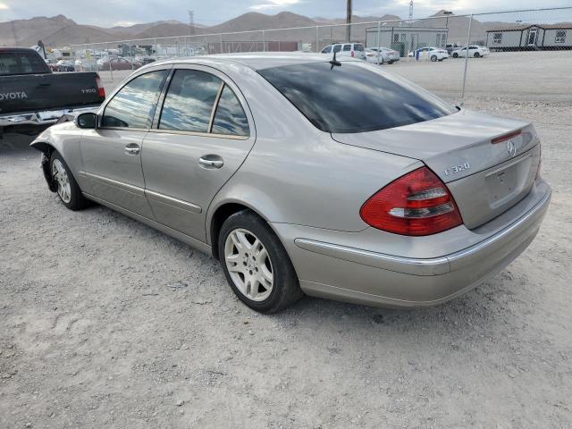 WDBUF26J06A864902 - 2006 MERCEDES-BENZ E 320 CDI GRAY photo 2