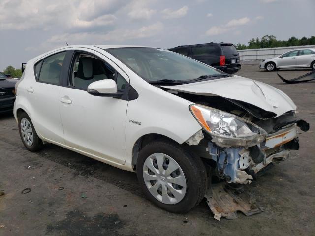 JTDKDTB36E1564758 - 2014 TOYOTA PRIUS C WHITE photo 4