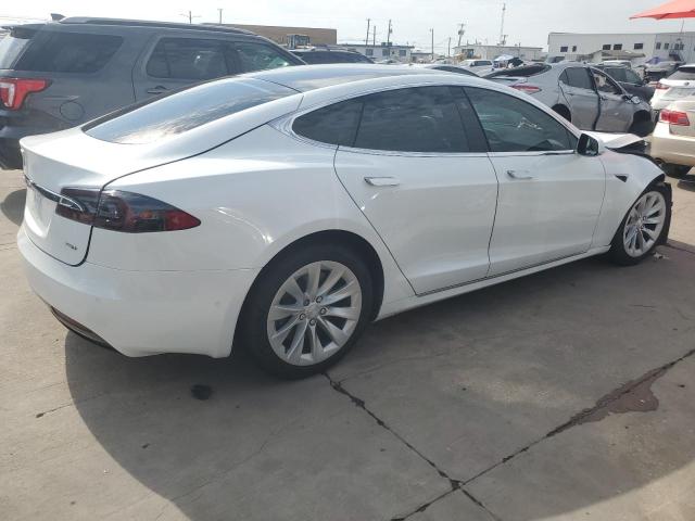 5YJSA1E2XJF286948 - 2018 TESLA MODEL S WHITE photo 3