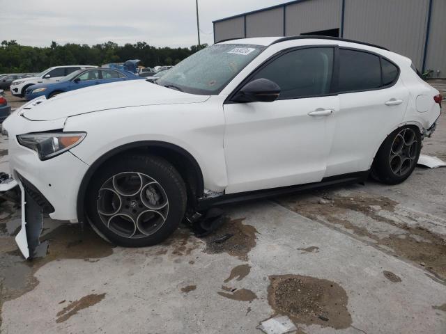 ZASPAJAN1M7C98333 - 2021 ALFA ROMEO STELVIO SPORT Weiß Foto 1