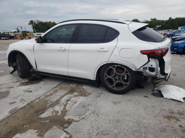 ZASPAJAN1M7C98333 - 2021 ALFA ROMEO STELVIO SPORT WHITE photo 2