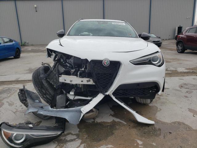 ZASPAJAN1M7C98333 - 2021 ALFA ROMEO STELVIO SPORT Weiß Foto 5