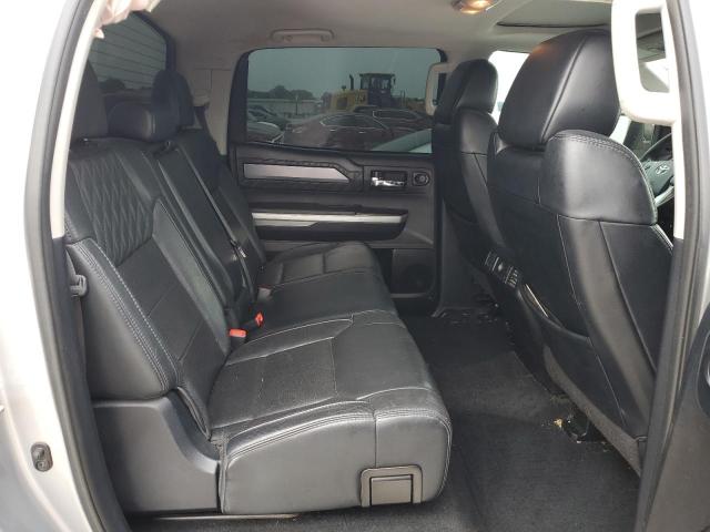 5TFAW5F12EX356061 - 2014 TOYOTA TUNDRA CREWMAX PLATINUM 银色 照片 10