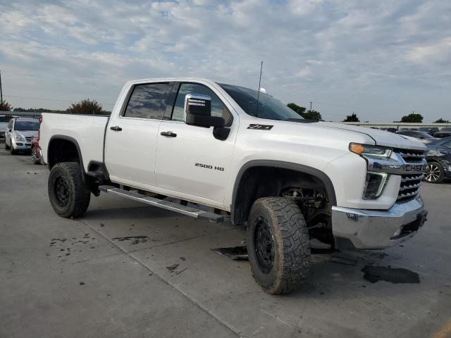 1GC4YPE76MF215703 - 2021 CHEVROLET SILVERADO K2500 HEAVY DUTY LTZ WHITE photo 4